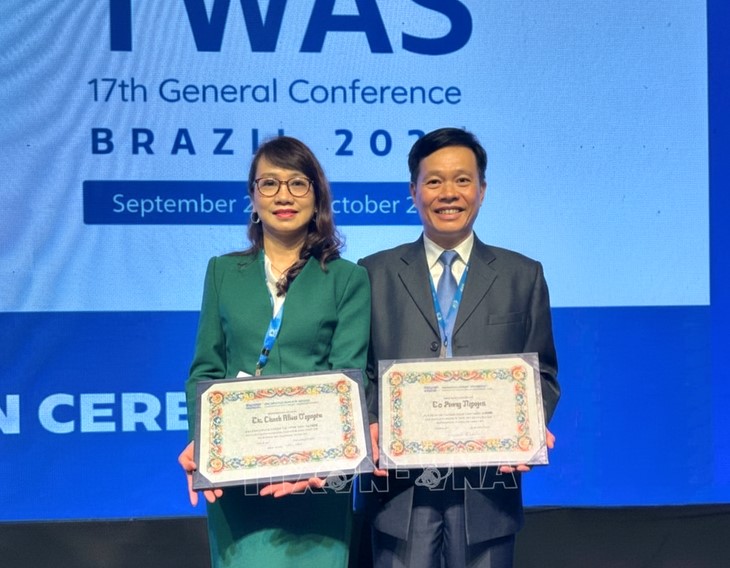 Thiếu tướng và Nhà giáo ưu tú Việt được công nhận viện sĩ Viện hàn lâm Khoa học thế giới - ảnh 1