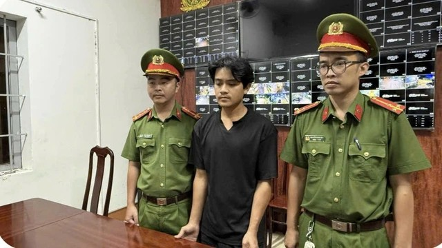 Khởi tố, bắt nhân viên giao hàng Lê Minh Nhân - ảnh 1