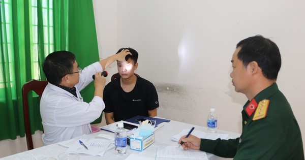 Từ nay, áp dụng nhiều thay đổi về tiêu chuẩn và quy trình khám sức khỏe nghĩa vụ quân sự - ảnh 1