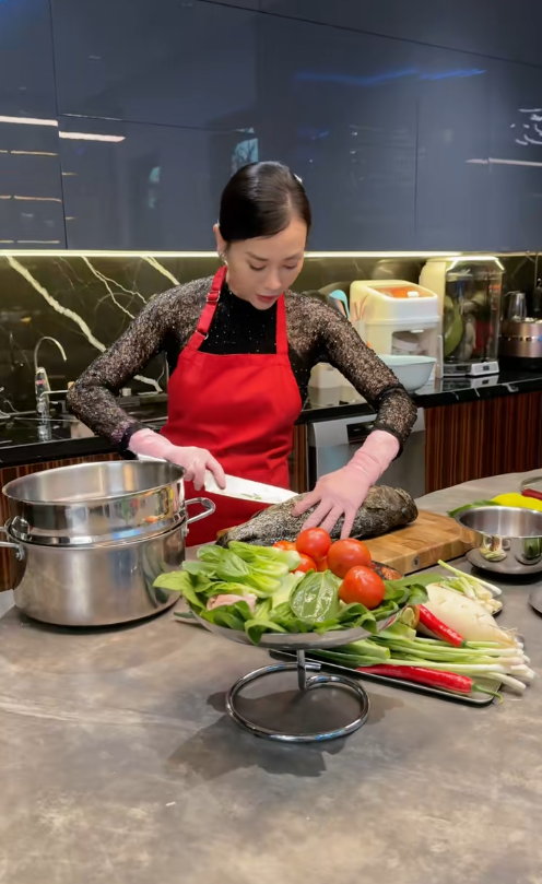 Vì sao Phương Oanh tạm dừng làm điều này? - ảnh 2