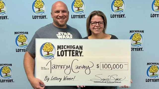 Nghe gợi ý của ChatGPT, người phụ nữ trúng hơn 2,6 tỷ đồng vé số  - ảnh 1