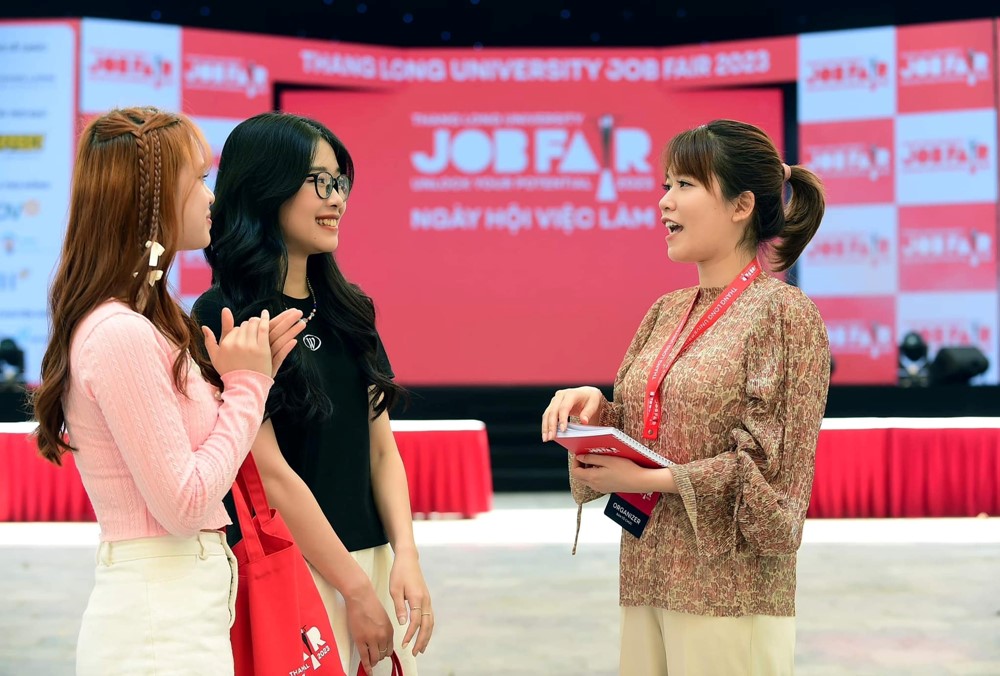 Gia tộc đại trí thức 6 đời nổi danh bậc nhất Việt Nam: Cụ tổ được đặt tên đường, thế hệ sau toàn những Giáo sư, Tiến sĩ, NSƯT nổi danh - ảnh 6