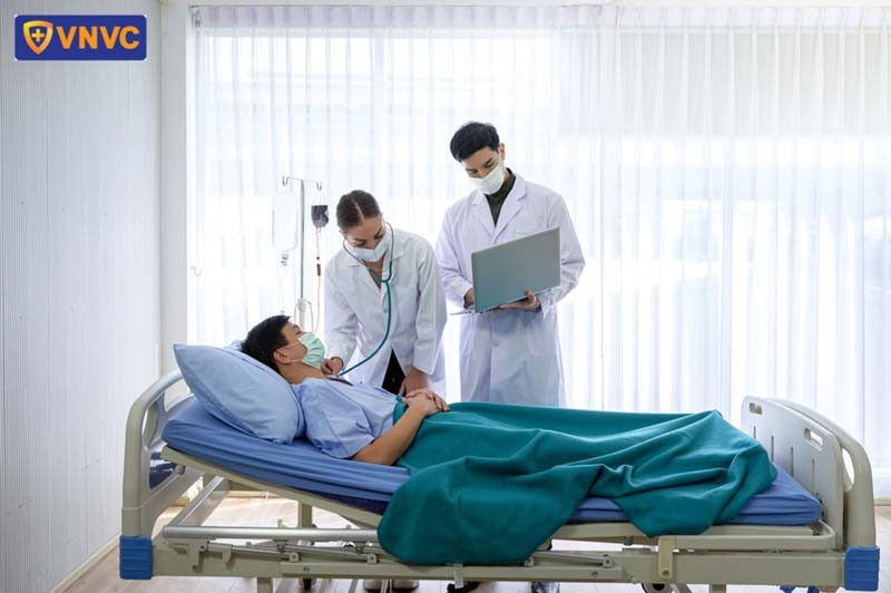 Hà Nội ghi nhận ca bệnh nguy hiểm lây qua đường hô hấp, có thể dẫn đến tử vong chỉ trong 24-48 giờ - ảnh 1