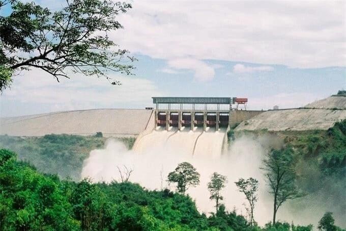 Nhà máy thủy điện sở hữu ‘cung điện ngầm’ lớn nhất Việt Nam ngay dưới lòng núi sâu - ảnh 2