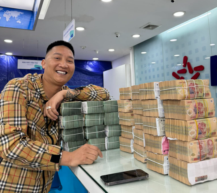 Huấn Hoa Hồng chính thức lên tiếng về lý do ‘ở ẩn’ - ảnh 2