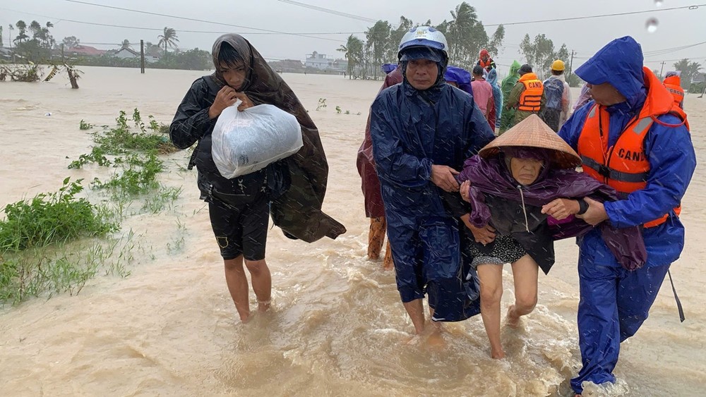 Mưa lũ cuốn trôi gần 9.000 tỷ đồng, 68 người chết và mất tích - ảnh 2
