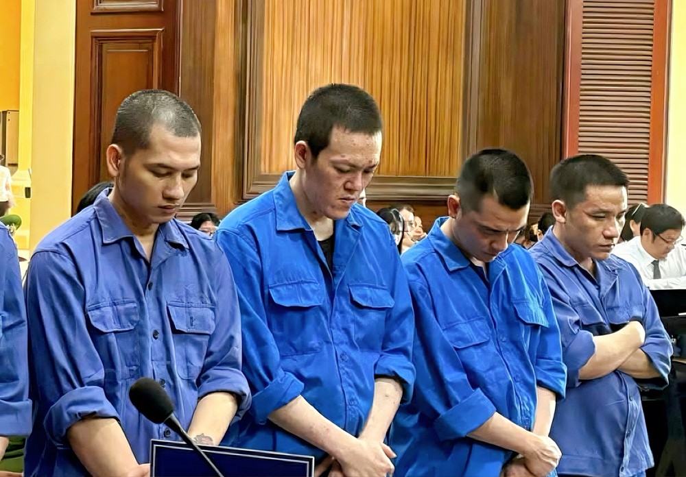 ‘Ông chủ’ của 168 công ty ra hầu tòa - ảnh 1