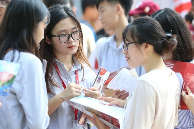 Nhiều trường đại học xóa phương án xét tuyển học bạ trong mùa tuyển sinh 2026 - ảnh 2