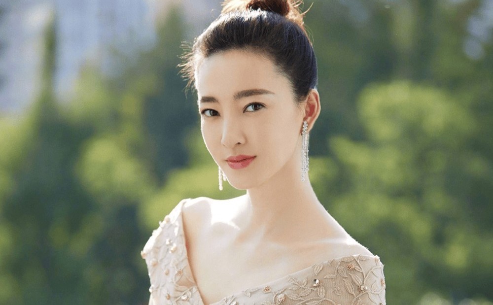 Bắt chồng của ‘mỹ nhân’ phim giờ vàng, tịch thu 151 thỏi vàng, 9 xe hạng sang, 2.032 điếu xì gà và loạt túi xách hàng hiệu  - ảnh 4