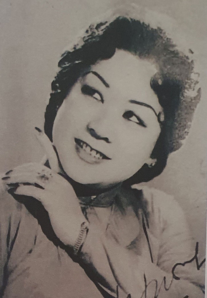 'Đệ nhất danh ca' có cha là NSND bậc thầy, từng sở hữu 'rương tiền to bằng cái bàn', qua đời khi đang ở đỉnh cao sự nghiệp - ảnh 1