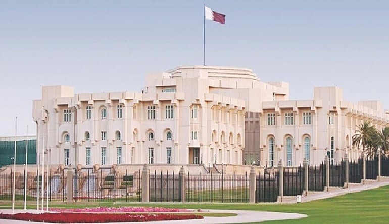 Vị vua đứng đầu gia tộc 300 tỷ USD: Tặng cả 'cung điện bay' cho ông Trump, biệt thự rải khắp thế giới - ảnh 2