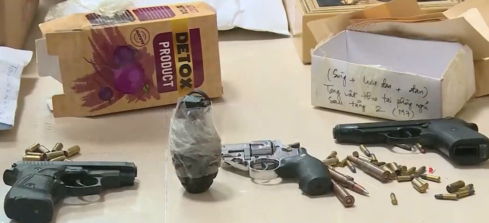 Đột kích một căn nhà tại Hà Nội, phát hiện ma túy cực độc 'gấp 50 lần heroin', chỉ 2mg cũng đủ gây tử vong - ảnh 1