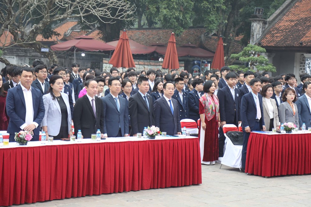 Hai học sinh Hà Nội được thưởng hơn 600 triệu đồng - ảnh 1