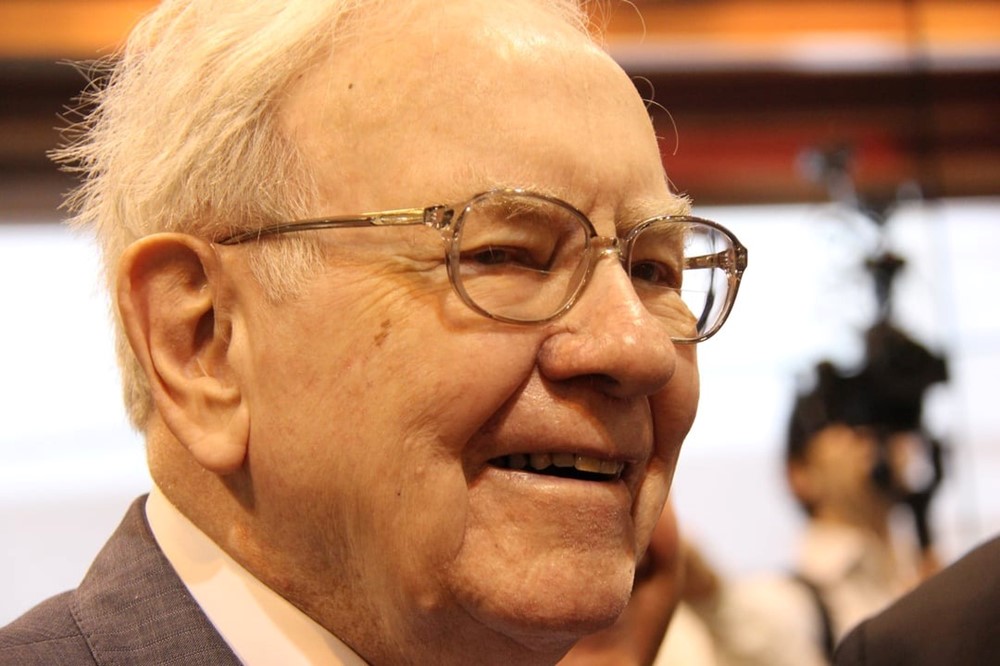 Warren Buffett: Áp dụng 3 nguyên tắc này để đầu tư thành công trong năm 2026 - ảnh 1
