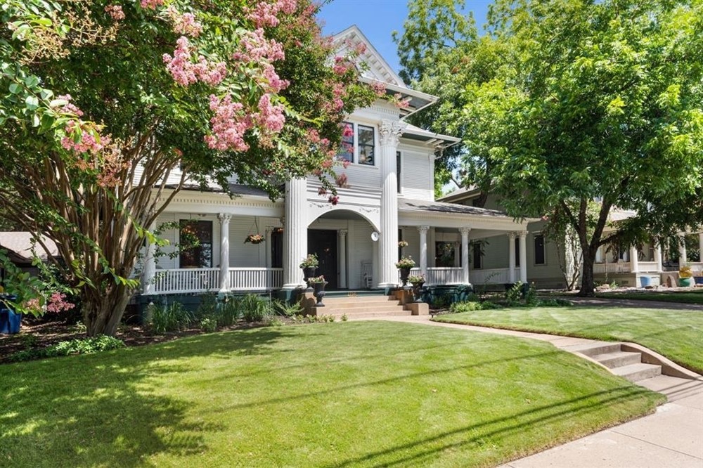 ‘Hoa hậu giàu nhất Việt Nam’ lấy chồng là Giáo sư, Tiến sĩ, vừa mua biệt thự 37 tỷ tại Mỹ cho bố mẹ dưỡng già - ảnh 3