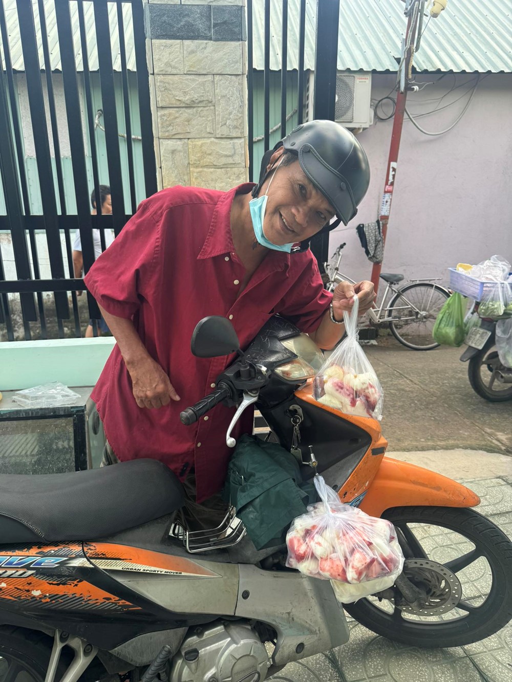 Nam nghệ sĩ nổi tiếng từng là 'bảo chứng phòng vé', nay từ bỏ sự nghiệp, làm shipper, sống cầm chừng qua ngày - ảnh 6