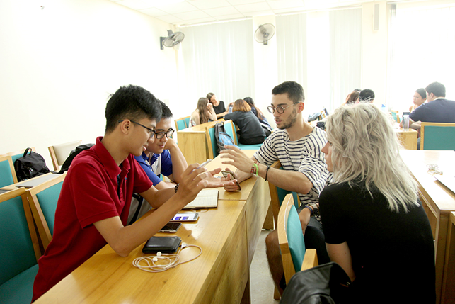 Học ngành này, sinh viên vừa tốt nghiệp đã được 'săn đón' khắp nơi, lương vượt 50 triệu đồng/tháng - ảnh 3