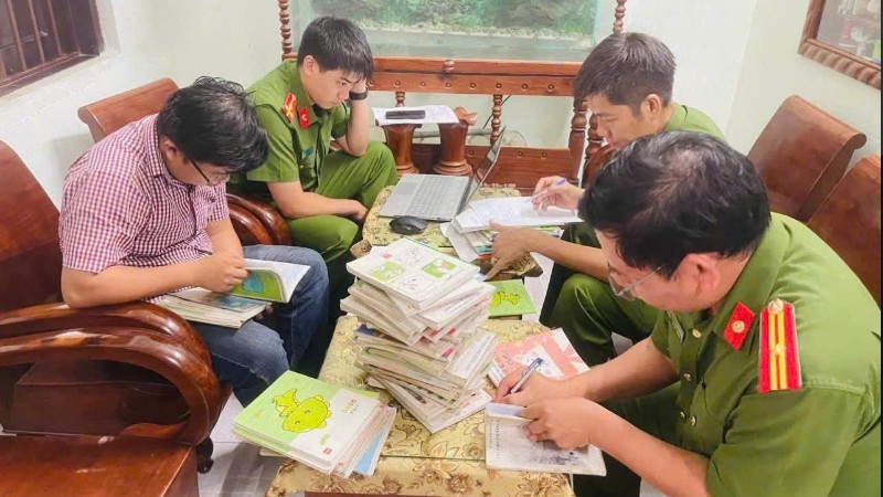 Khởi tố, bắt tạm giam Cửa hàng trưởng cửa hàng xăng dầu Võ Thái Huy - ảnh 2