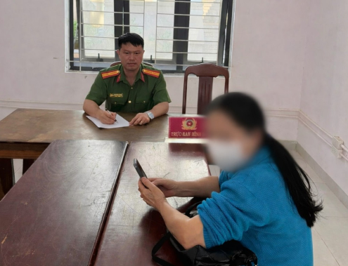 Chị N. đến ngân hàng chuyển tiền cho ‘nhân viên của Tập đoàn Vingroup’, công an lập tức vào cuộc - ảnh 2