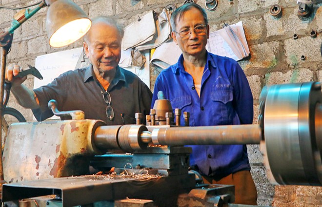 'Kỹ sư của nông dân' được trao tặng danh hiệu Anh hùng Lao động: 90 tuổi vẫn sáng chế, trực tiếp điều hành doanh nghiệp  - ảnh 2