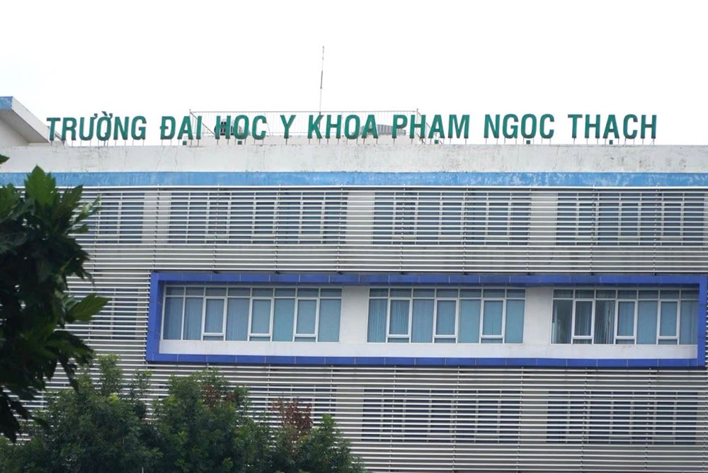 Nghiên cứu sinh tiến sĩ trẻ nhất Trường Đại học Y khoa Phạm Ngọc Thạch bị cho thôi học, xóa tên khỏi danh sách - ảnh 2