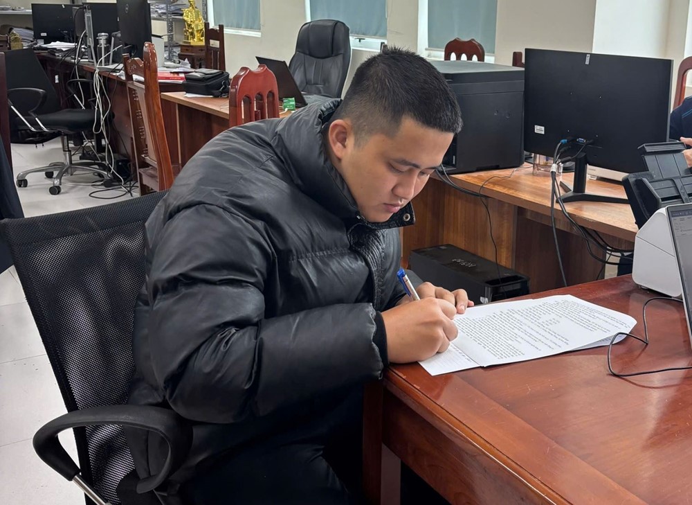 Công an triệu tập nhóm đối tượng chạy quảng cáo thuê - ảnh 1