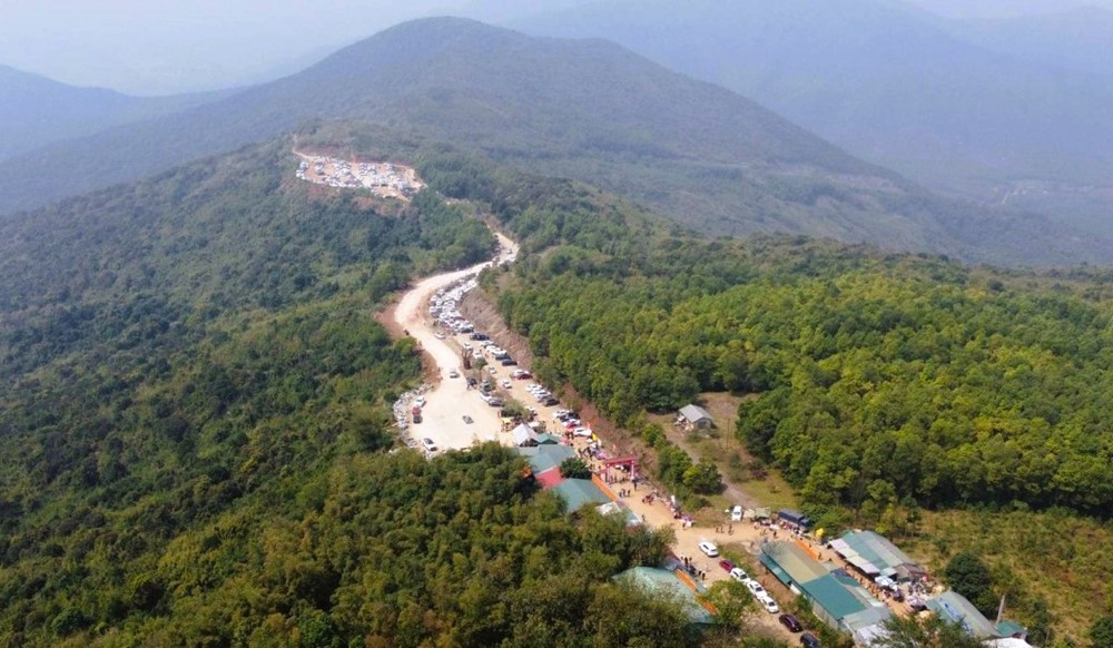 Huyệt đạo linh thiêng bậc nhất Việt Nam tạm dừng đón khách - ảnh 1