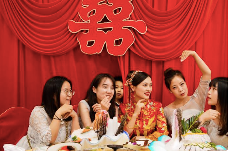 Ngôi làng phạt tiền người lấy vợ, lấy chồng ở tỉnh khác và các cặp đôi có bầu trước khi cưới - ảnh 1