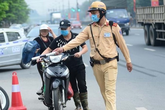 Người dân cần chú ý: Đi xe quá chậm cũng bị phạt tới hàng triệu đồng - ảnh 1