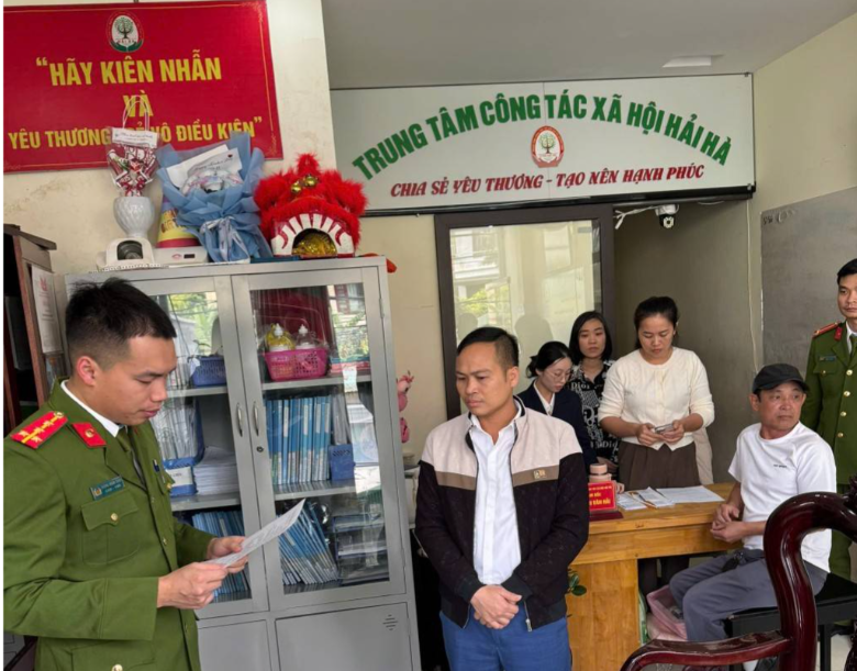 Bắt tạm giam một Giám đốc Trung tâm Công tác xã hội  - ảnh 1