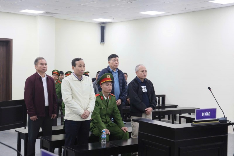 Tuyên phạt 8 năm tù đối với cựu Giám đốc và Phó Giám đốc một Ban Quản lý dự án tỉnh - ảnh 1