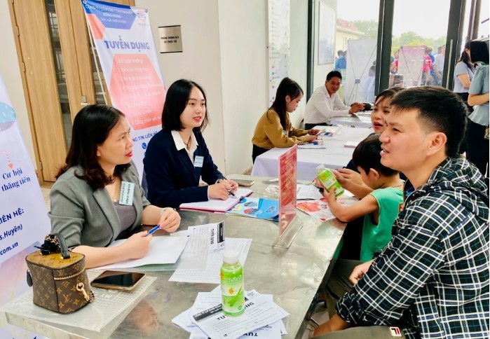 Hà Nội phấn đấu tạo thêm 170.000 việc làm trong năm 2026 - ảnh 1