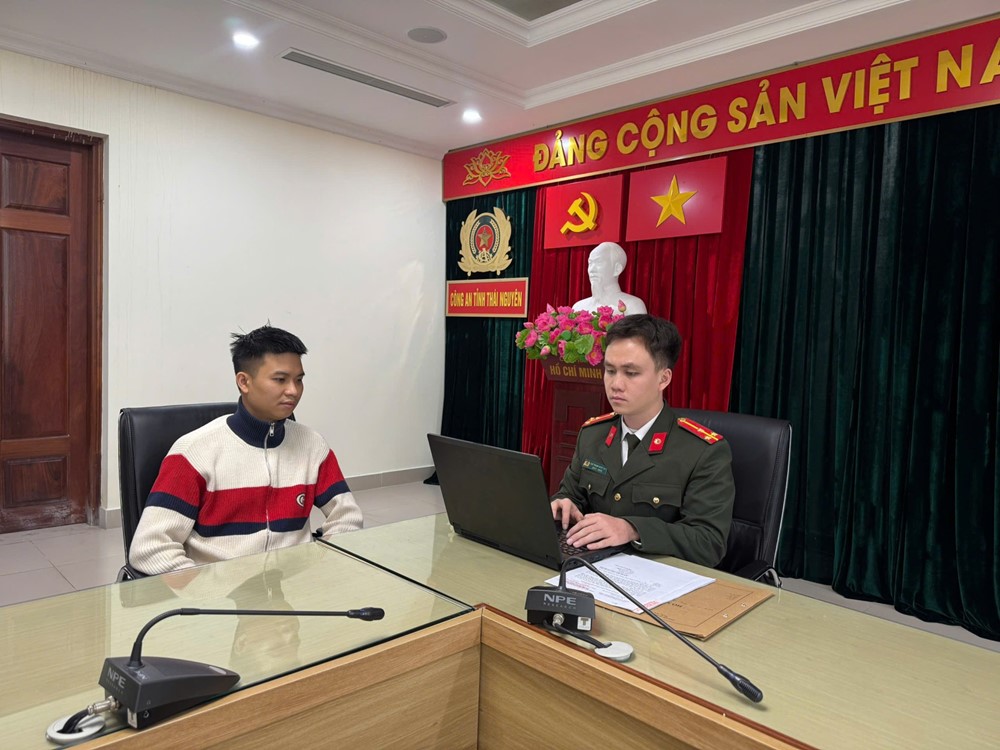 Khởi tố người đàn ông SN 1990 về hành vi chiếm đoạt tiền ủng hộ đồng bào vùng lũ - ảnh 1