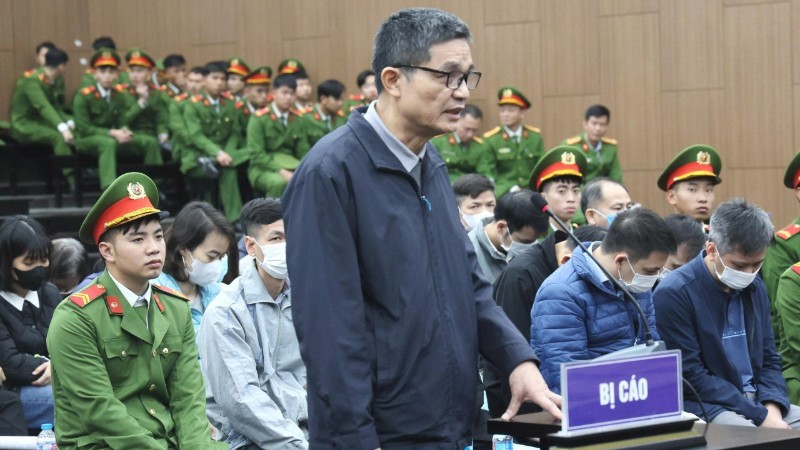 Chiều nay, tuyên án 2 cựu Cục trưởng và 53 bị cáo trong vụ án nhận hối lộ gần 94 tỷ đồng - ảnh 2