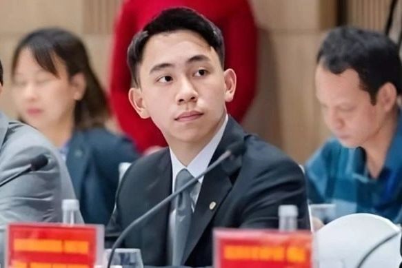 Động thái lạ của chồng Á hậu Phương Nhi - ảnh 3