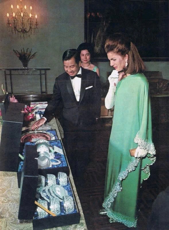 Nhà thiết kế thời trang nổi tiếng qua đời - ảnh 3