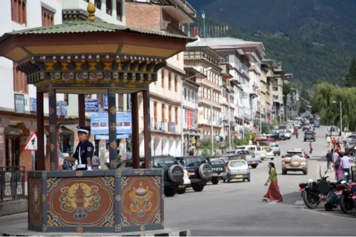 Quốc gia cao nhất thế giới, là nơi cuối cùng phổ cập truyền hình và Internet, được mệnh danh ‘vương quốc hạnh phúc’ vì điều này - ảnh 7