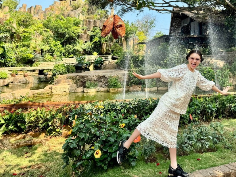 Ca sĩ trẻ nhất Việt Nam được phong tặng danh hiệu NSND, sở hữu biệt phủ 8.000m2, từng gây xôn xao khi tổ chức lễ ăn hỏi với doanh nhân kín tiếng - ảnh 7