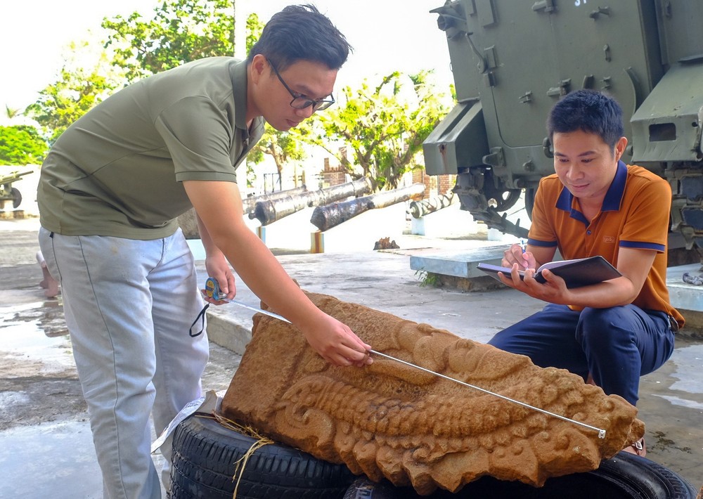 Phát hiện bảo vật quý trong quần thể tháp gạch cao nhất Đông Nam Á của Việt Nam - ảnh 1