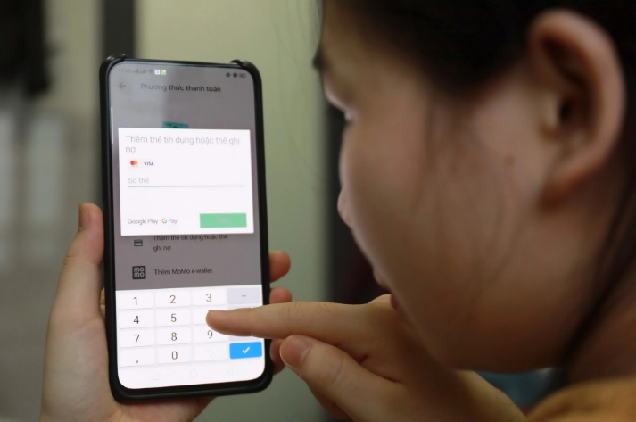 Xuất hiện 5 thủ đoạn lừa đảo ‘vét sạch’ tiền trong tài khoản dịp cận Tết, ngân hàng cảnh báo khẩn đến người dân - ảnh 1