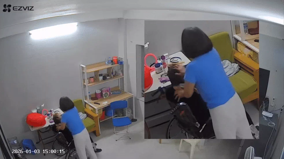 Khởi tố nữ giúp việc đánh đập, bẻ cổ cụ bà 82 tuổi ở Hà Nội - ảnh 2