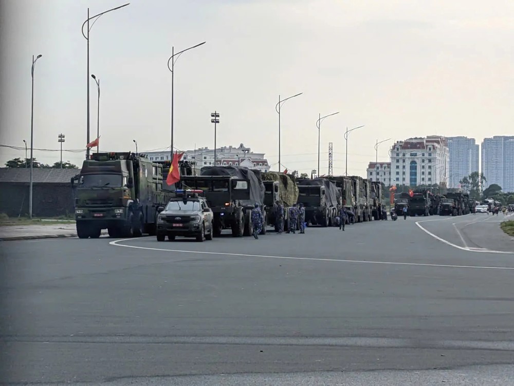 Cập nhật: Không khí chuẩn bị lễ kỷ niệm, diễu binh, diễu hành 2/9 tại Hà Nội - ảnh 20