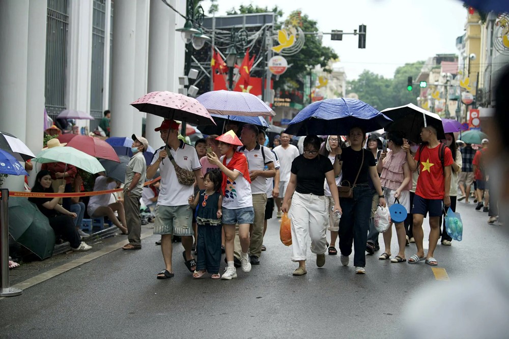 Cập nhật: Không khí chuẩn bị lễ kỷ niệm, diễu binh, diễu hành 2/9 tại Hà Nội - ảnh 24