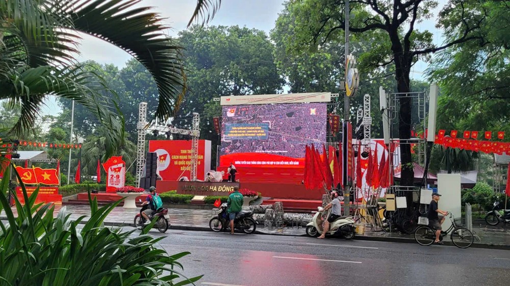 Cập nhật: Không khí chuẩn bị lễ kỷ niệm, diễu binh, diễu hành 2/9 tại Hà Nội - ảnh 1