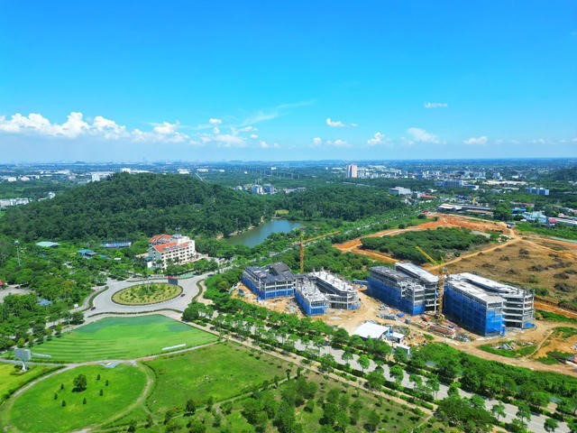 Trường Đại học Công nghệ - Đại học Quốc gia đang xây dựng