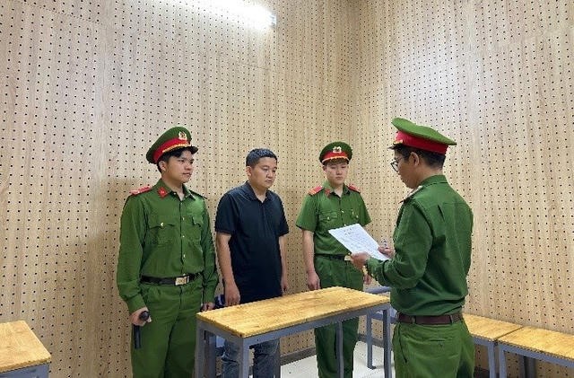 Nhân viên ngân hàng dựng kịch bản “đáo hạn”, chiếm đoạt hơn 8 tỷ đồng 