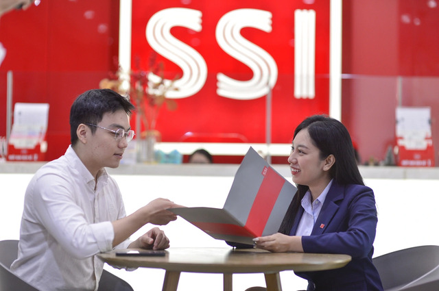 SSI tiếp tục chào bán gần 11,6 triệu cổ phiếu cho nhà đầu tư - ảnh 1