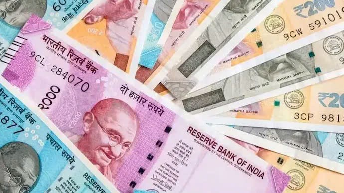 Chưa từng có trong lịch sử: Đồng rupee Ấn Độ mất giá kỷ lục, chuyện gì đã xảy ra? - ảnh 1