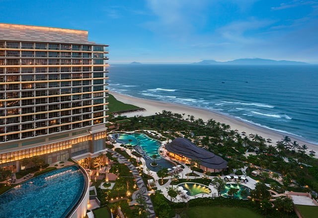 Gia tộc tỷ phú đứng sau khu nghỉ dưỡng Nam Hội An rao bán một loạt đường thu phí ở Trung Quốc giá 2 tỷ USD - ảnh 4