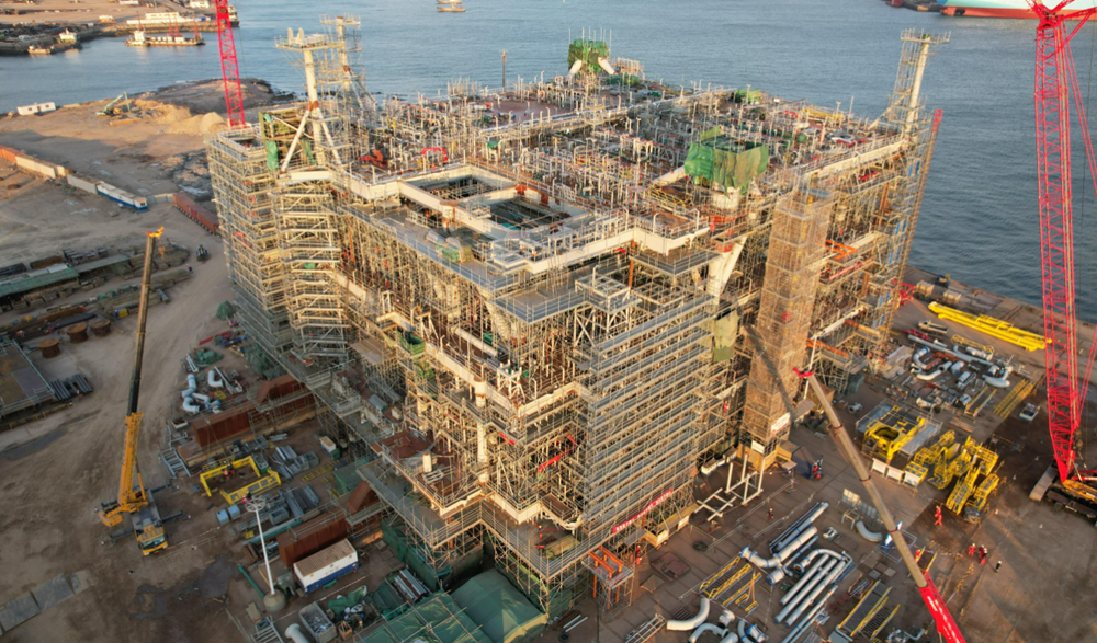 Nhà thầu Trung Quốc triển khai dự án giàn khoan dầu khí ngoài khơi với công suất vận chuyển 24 triệu tấn dầu/năm - ảnh 1